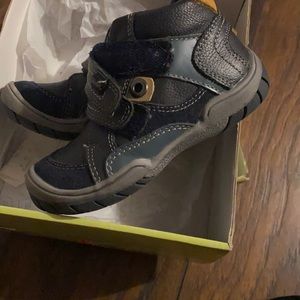 Beeko toddler boots